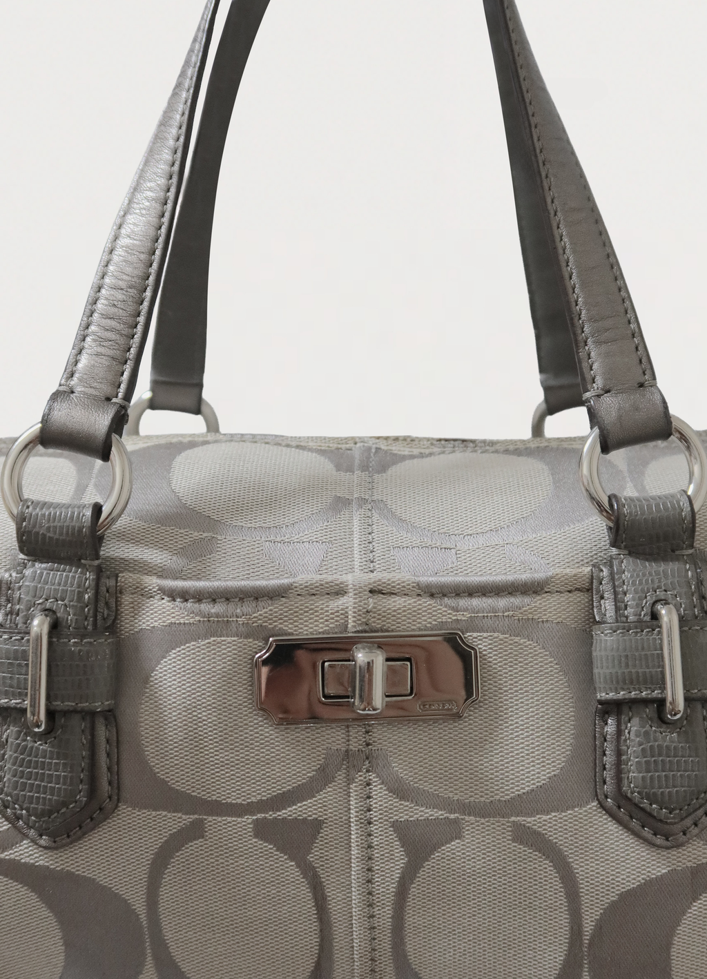 CHELSEA SIGNATURE C BARREL SATCHEL BAG
