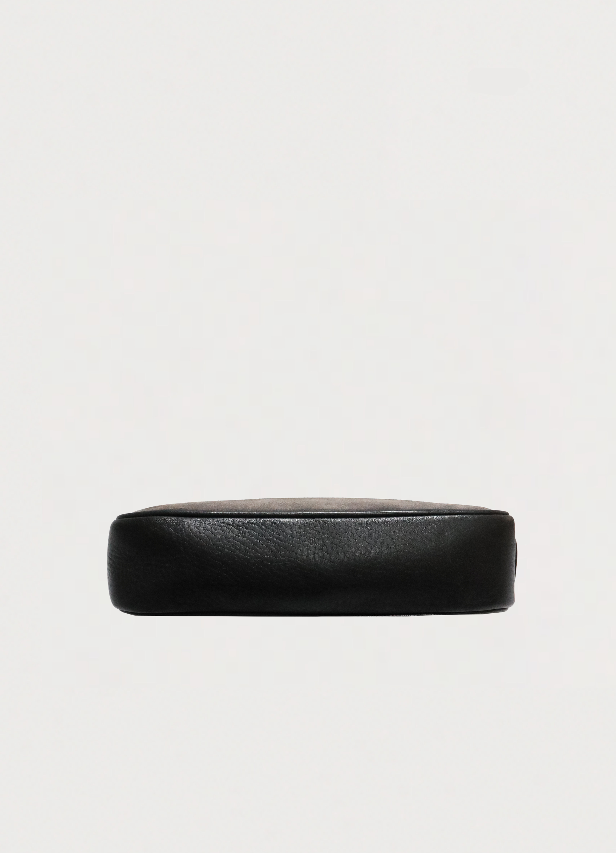 SIGNATURE CHELSEA OPTIC DEMI POCHETTE BAG