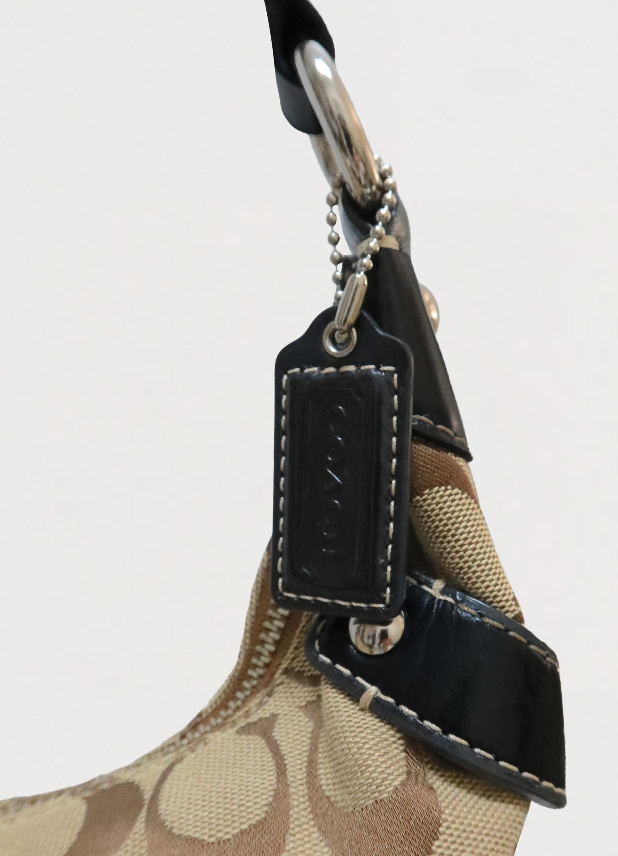 PENELOPE SIGNATURE HOBO SHOULDER BAG