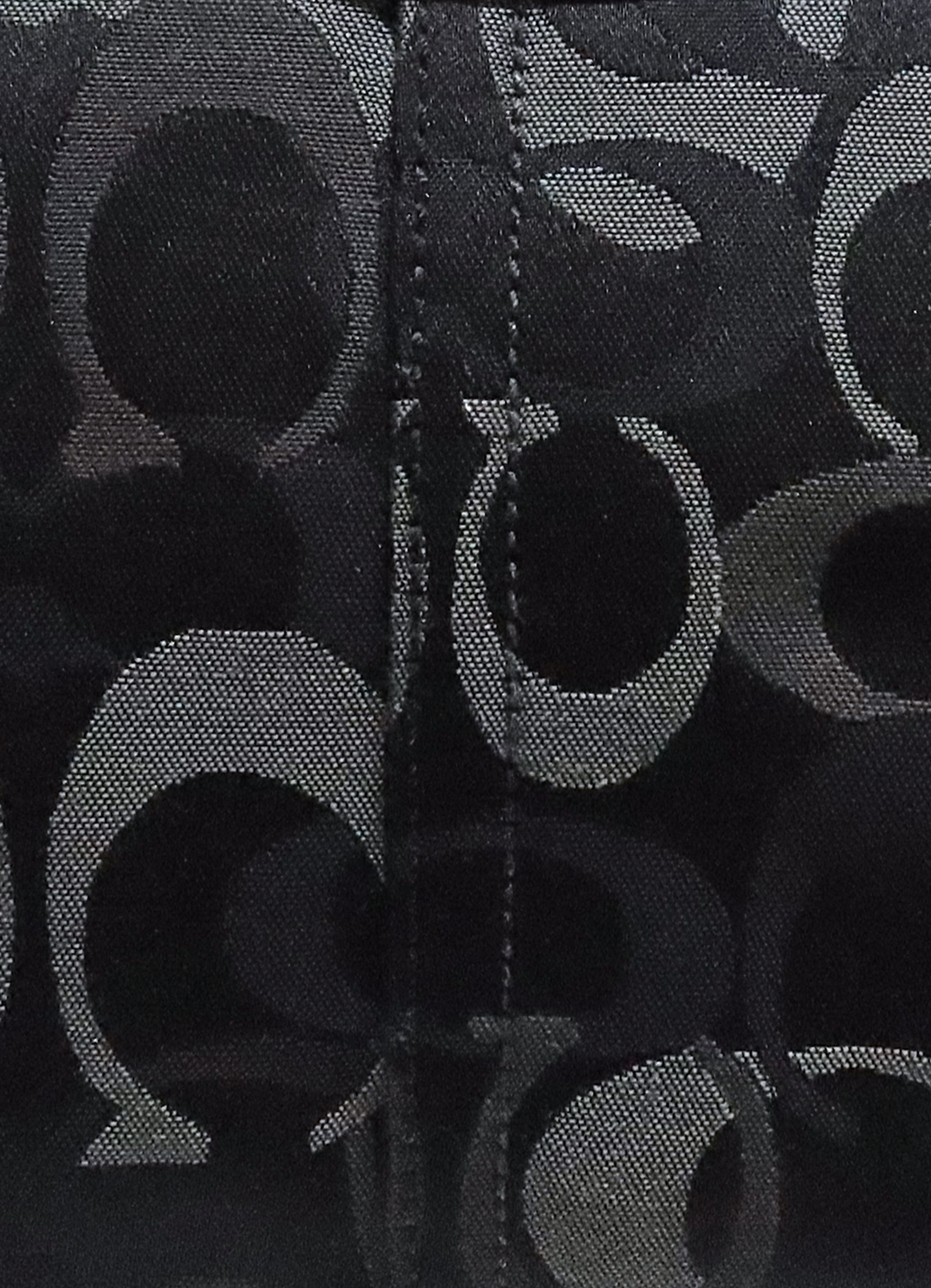 CHELSEA OPTIC SHOULDER BAG