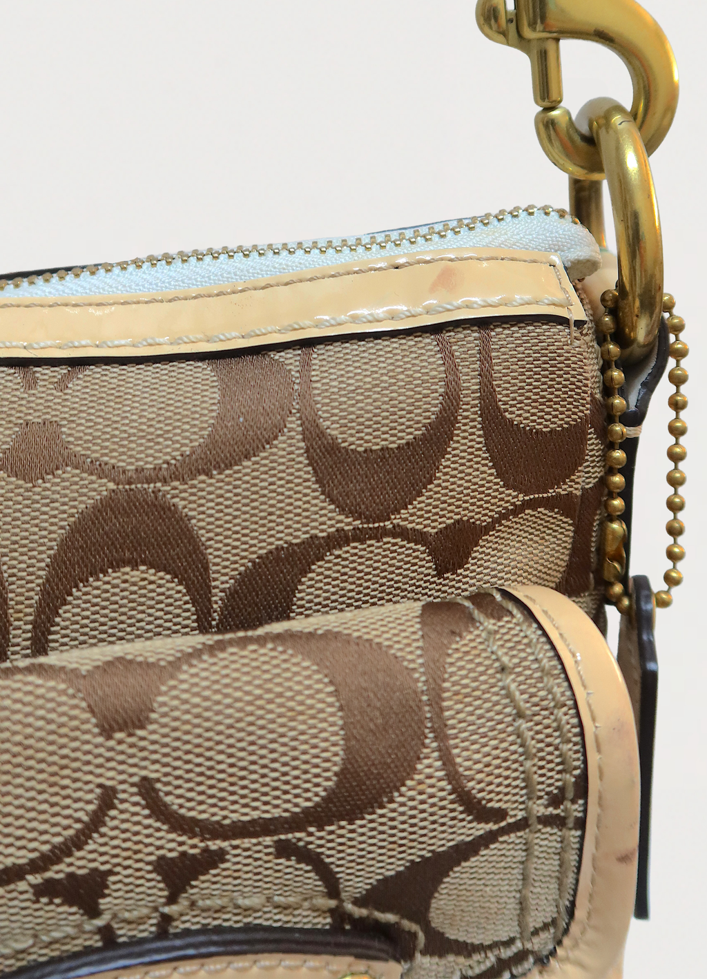 LEGACY SIGNATURE TURNLOCK SHOULDER BAG
