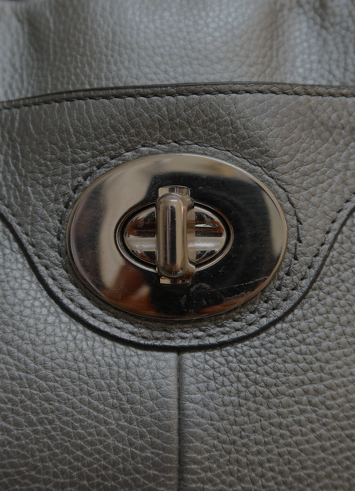 PENELOPE SIGNATURE SATCHEL CARRYALL TOTE BAG