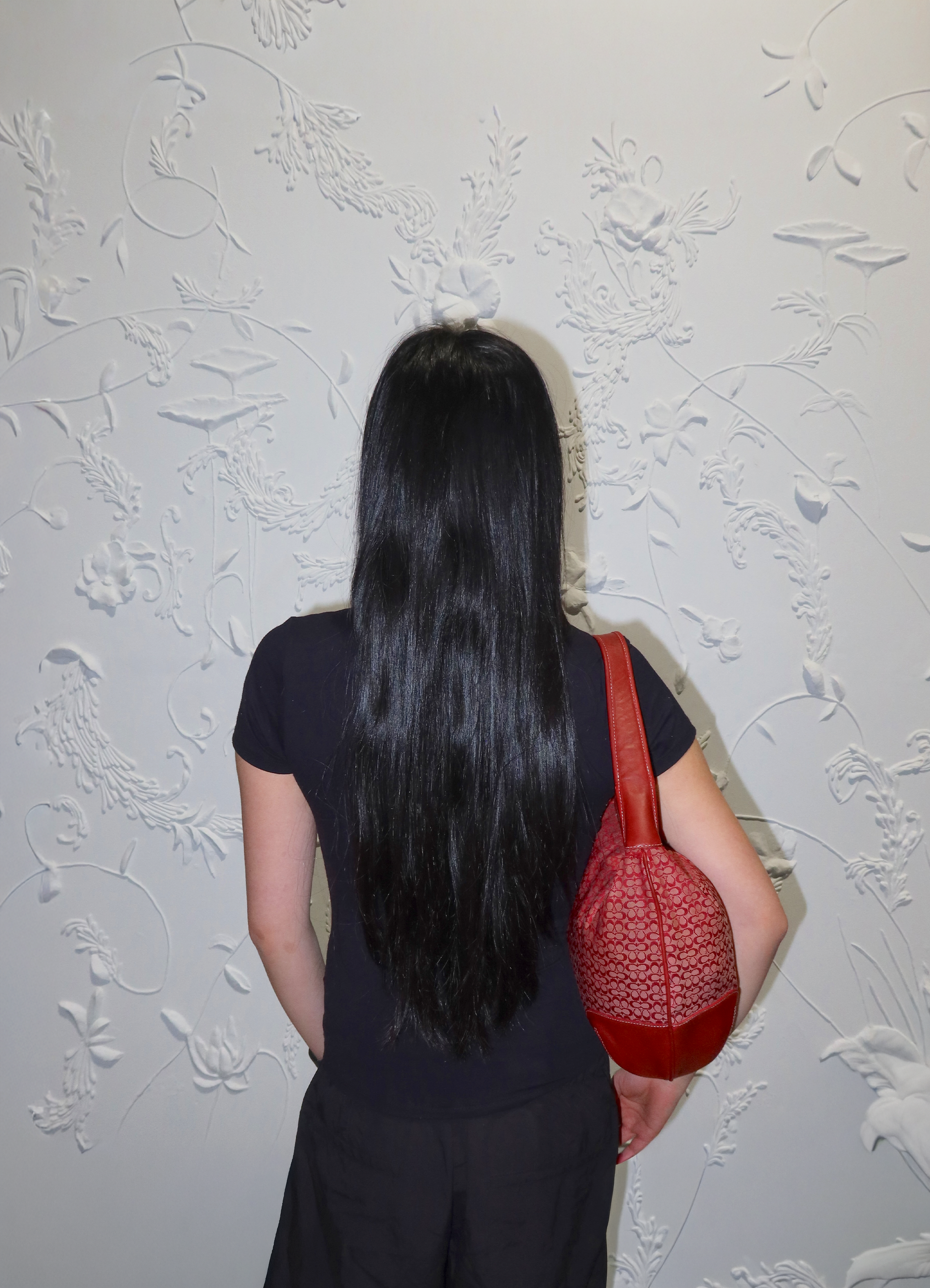 SIGNATURE SOHO HOBO SHOULDER BAG