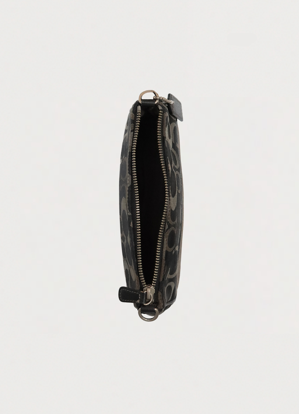 SIGNATURE CHELSEA OPTIC DEMI POCHETTE BAG