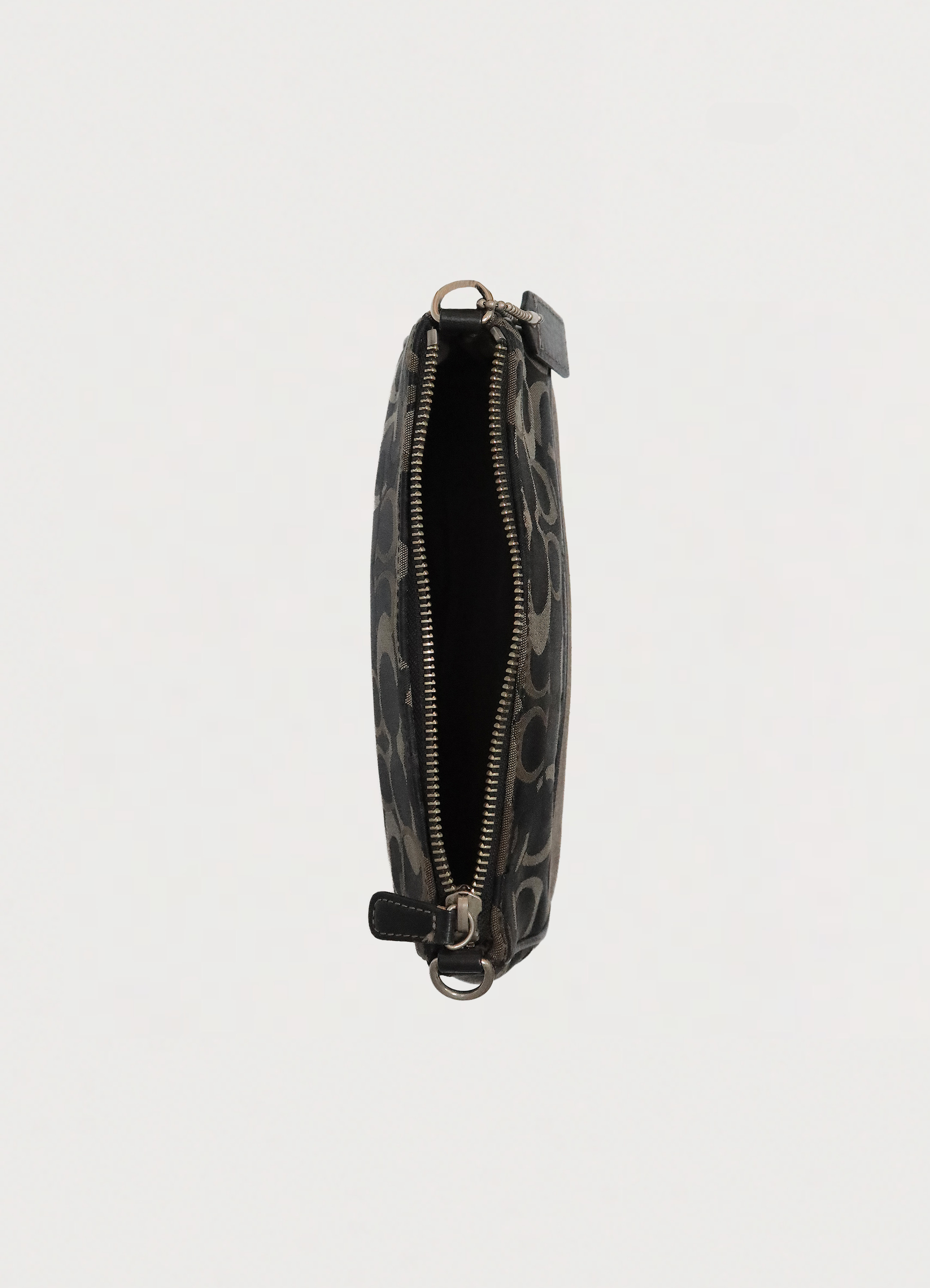 SIGNATURE CHELSEA OPTIC DEMI POCHETTE BAG