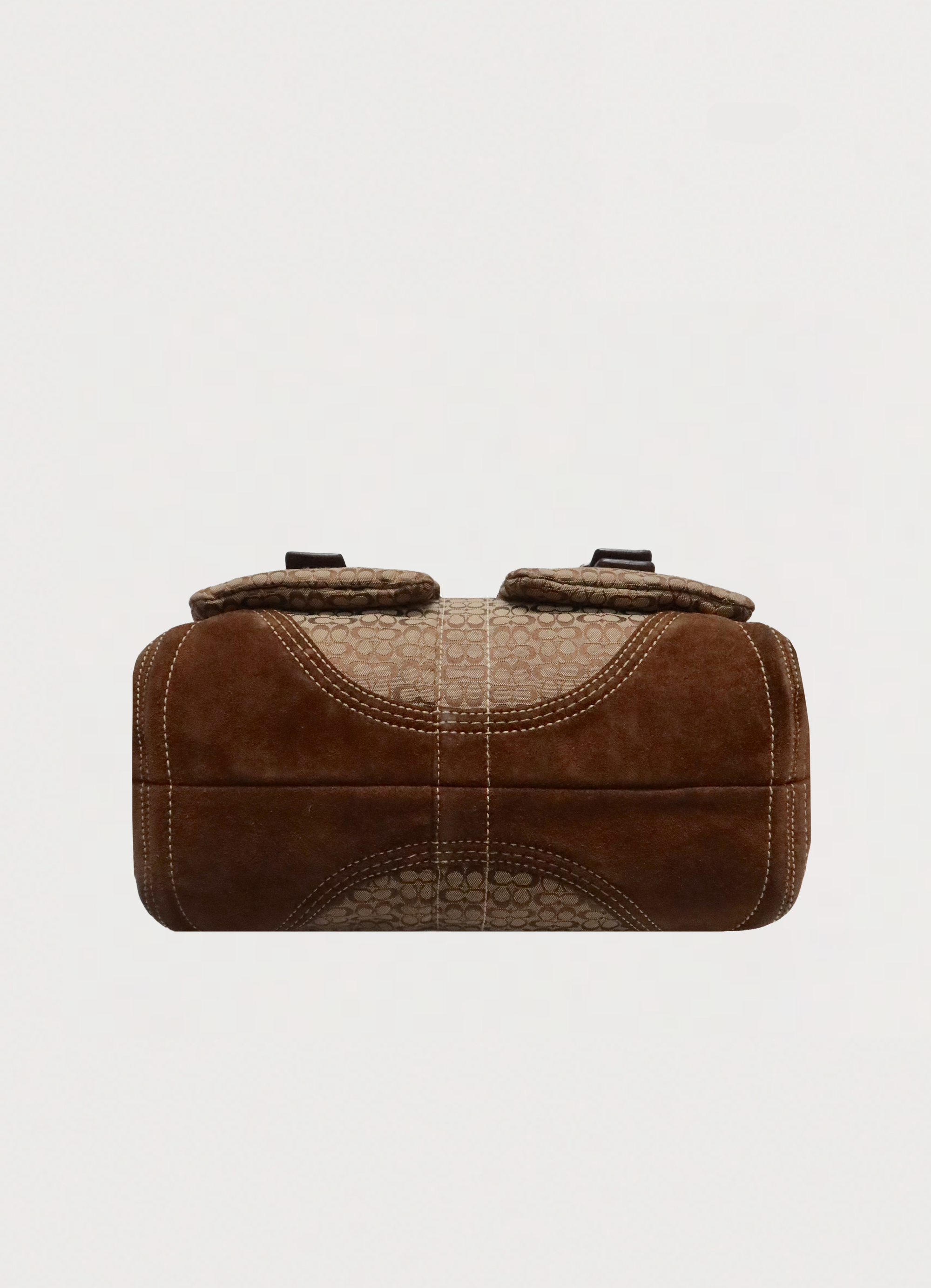 SIGNATURE SOHO BUCKLE HANDBAG