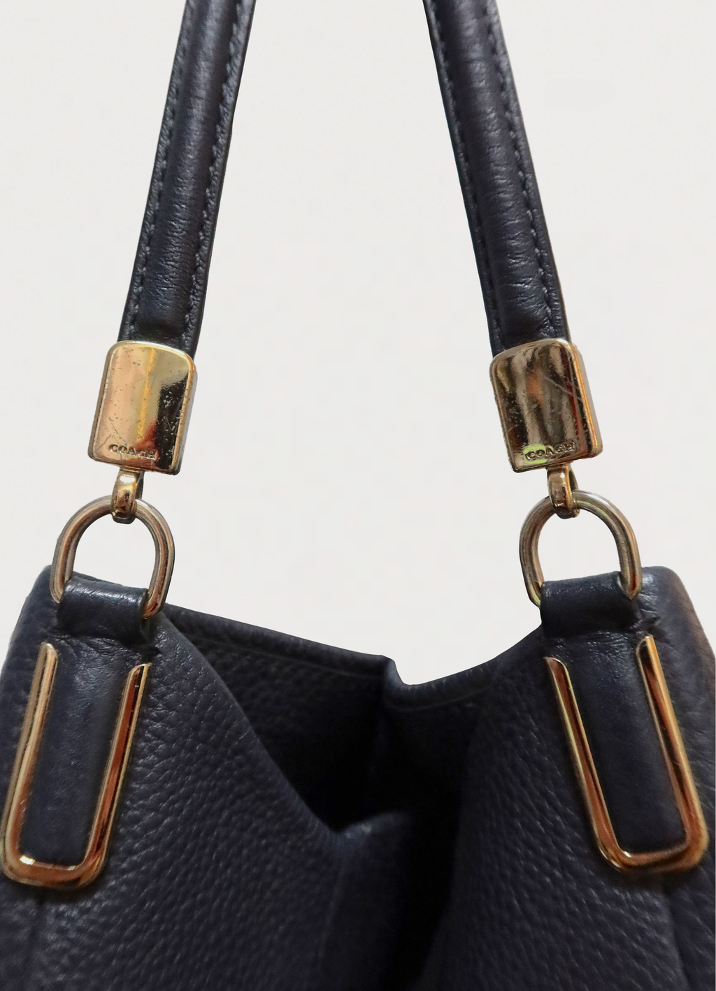 EDIE 31 SHOULDER BAG