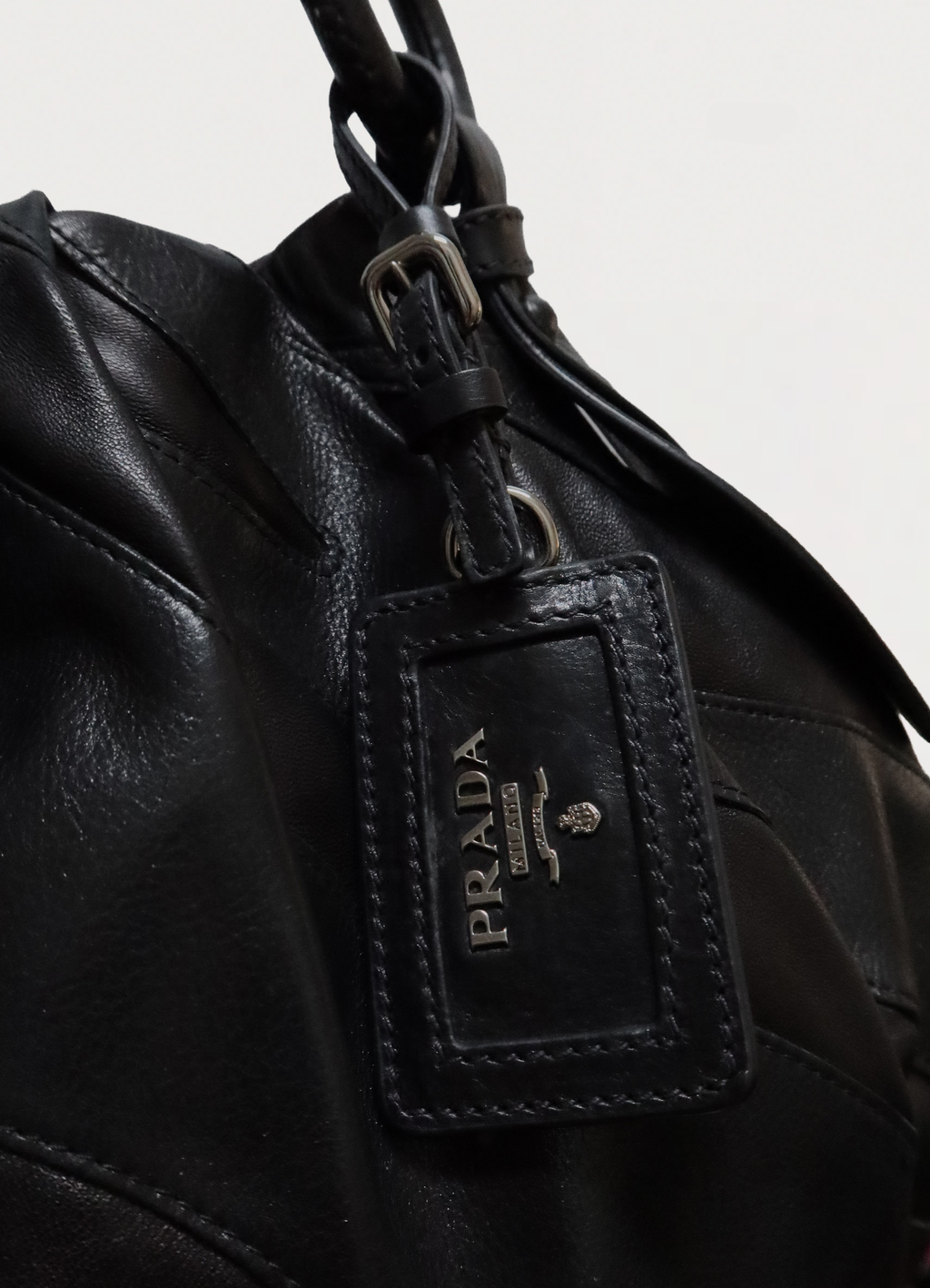 VITELLINO MORDO RUFFLE SHOULDER BAG