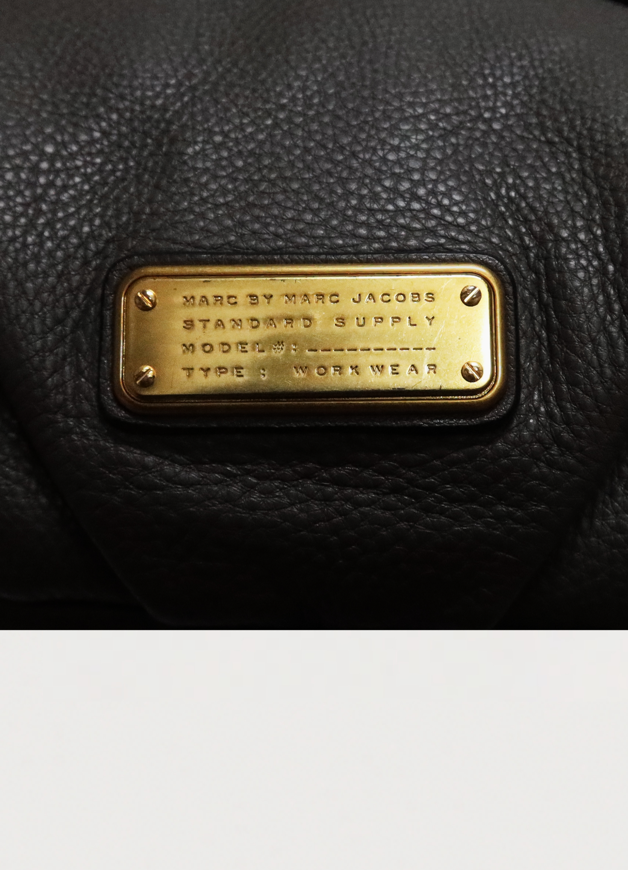 Q SMALL LEGEND SATCHEL BAG