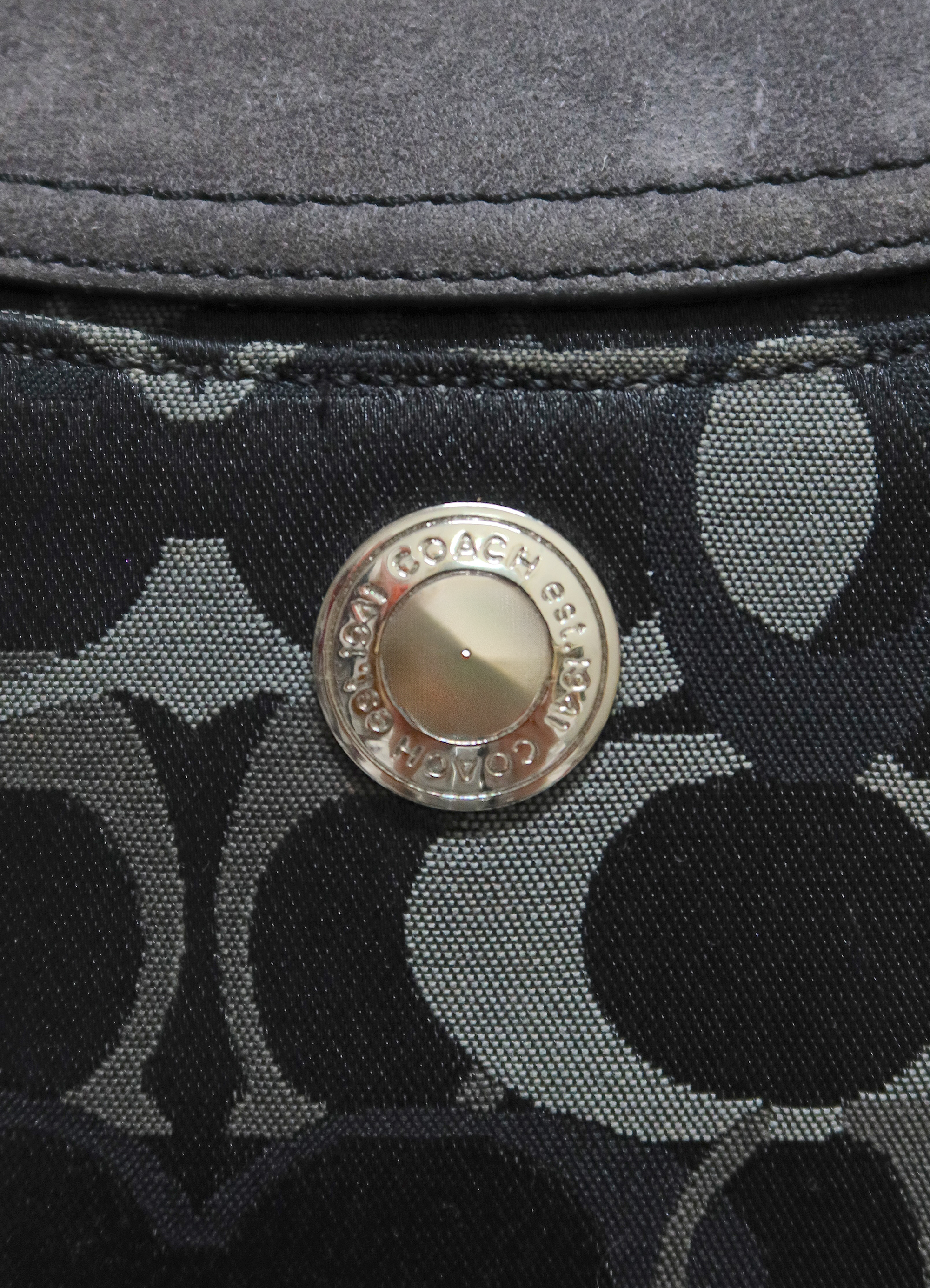 CHELSEA OPTIC SIGNATURE SHOULDER BAG