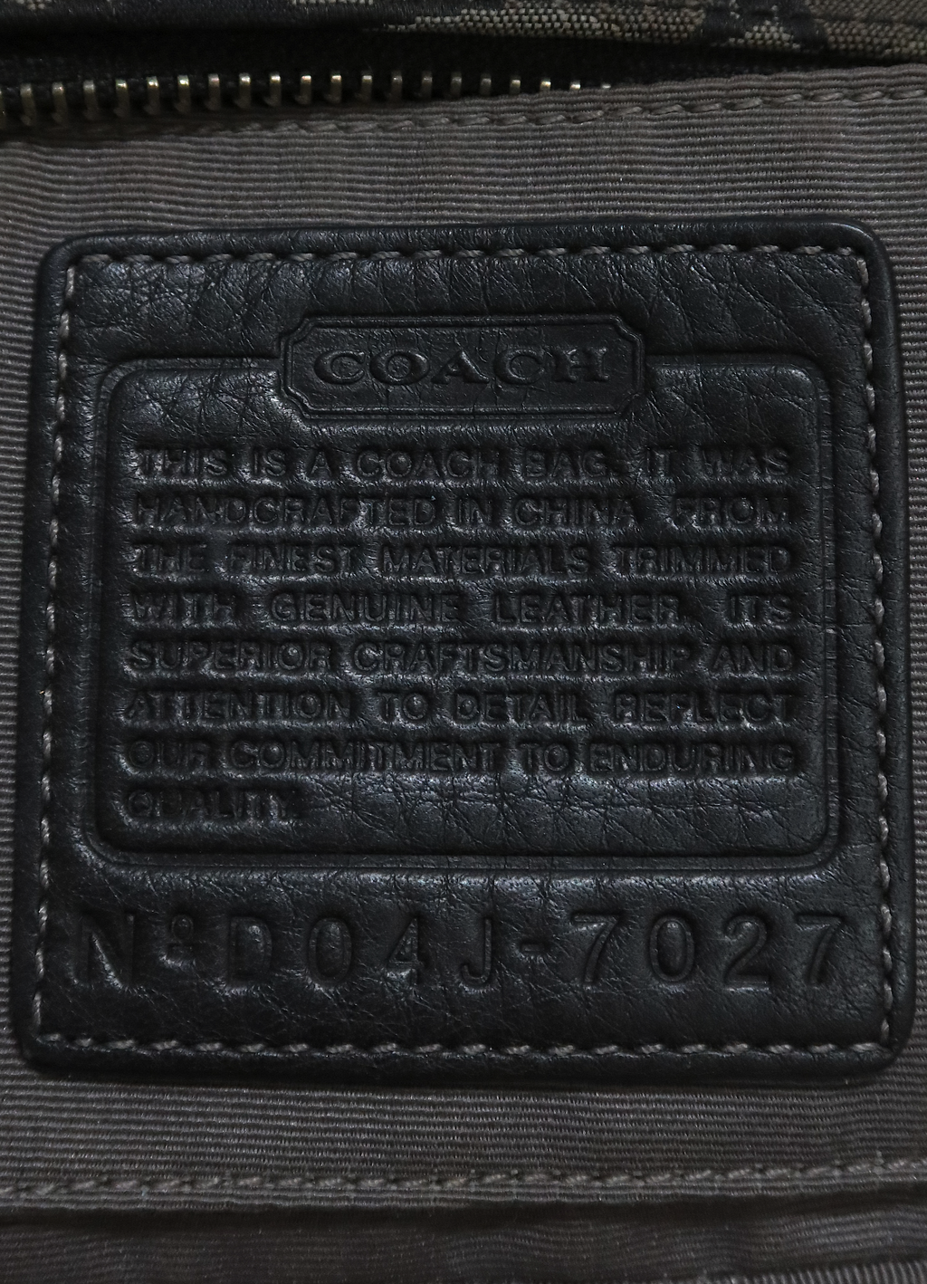 SIGNATURE CHELSEA OPTIC DEMI POCHETTE BAG