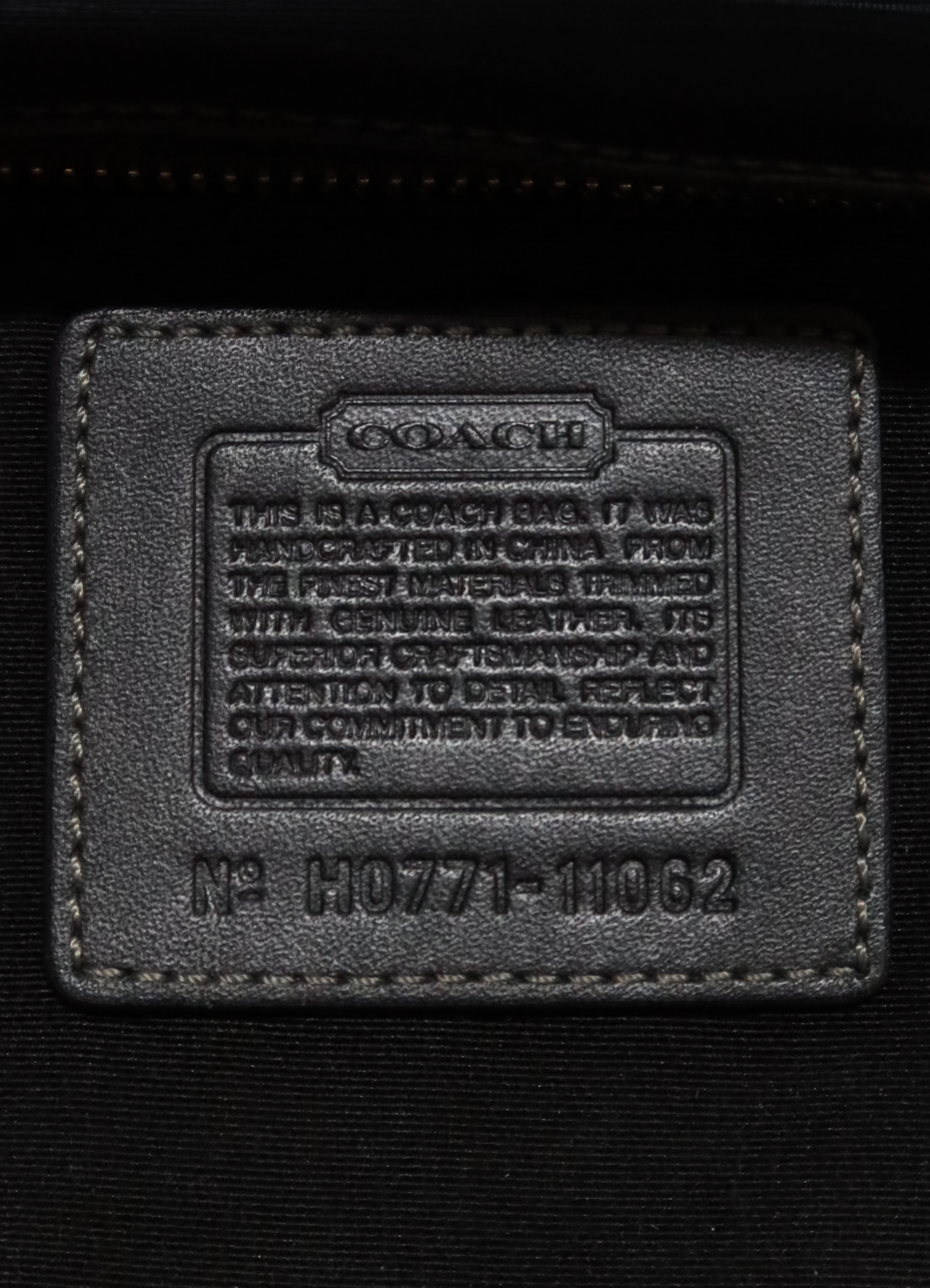 HAMPTONS MADELINE SIGNATURE SATCHEL BAG