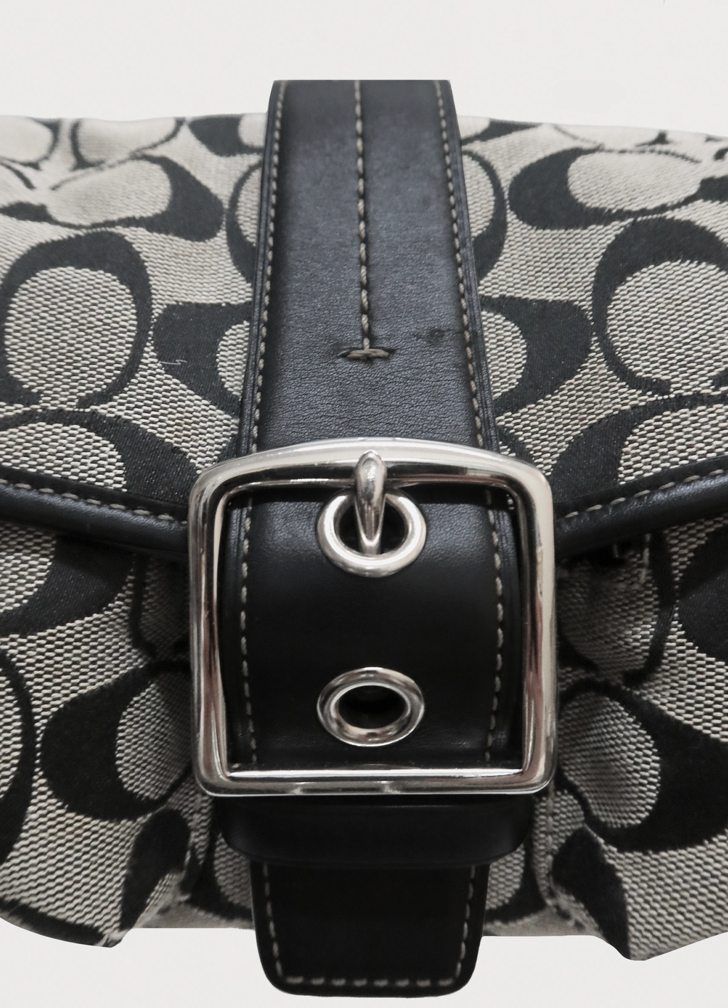 SIGNATURE POCKET SATCHEL SHOULDER BAG