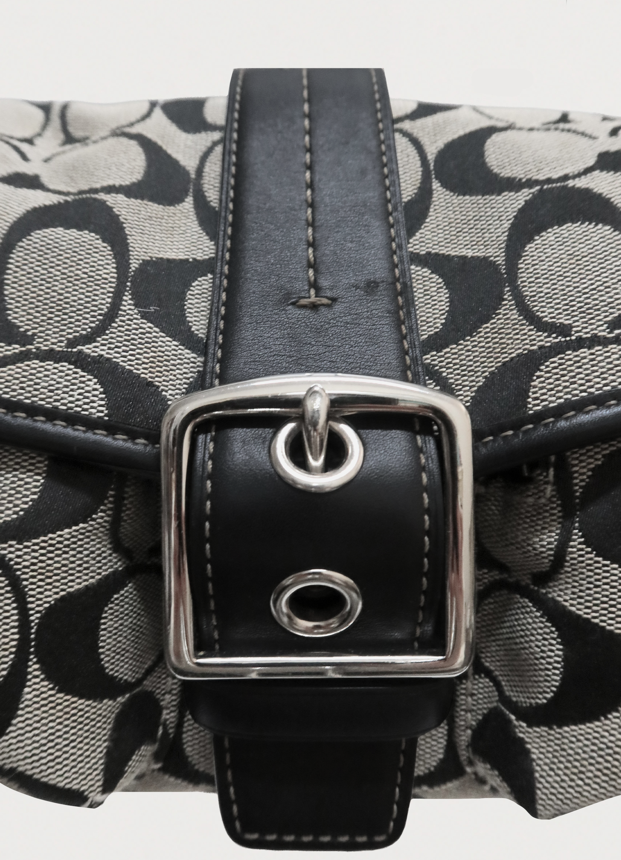 SIGNATURE POCKET SATCHEL SHOULDER BAG