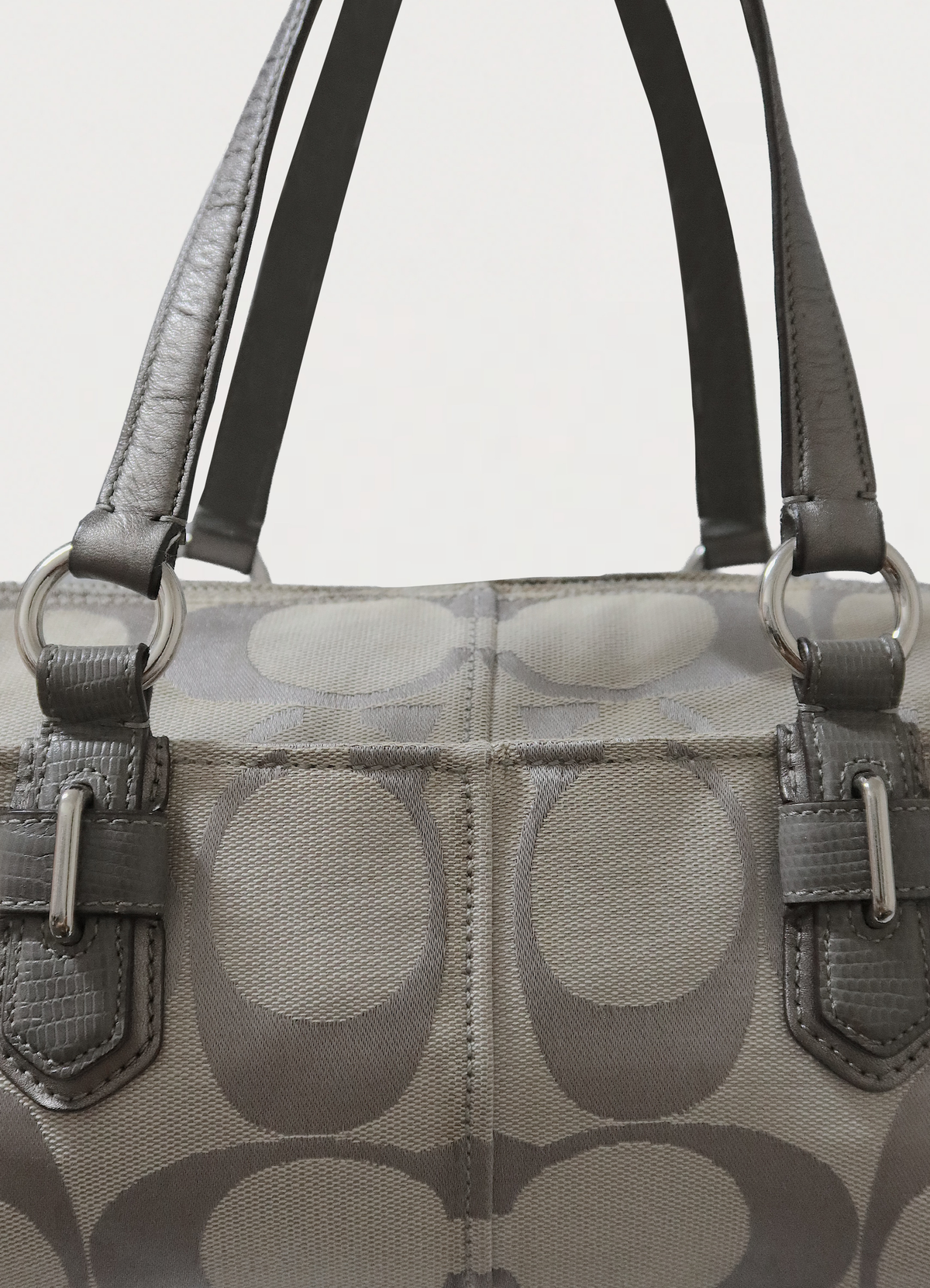 CHELSEA SIGNATURE C BARREL SATCHEL BAG