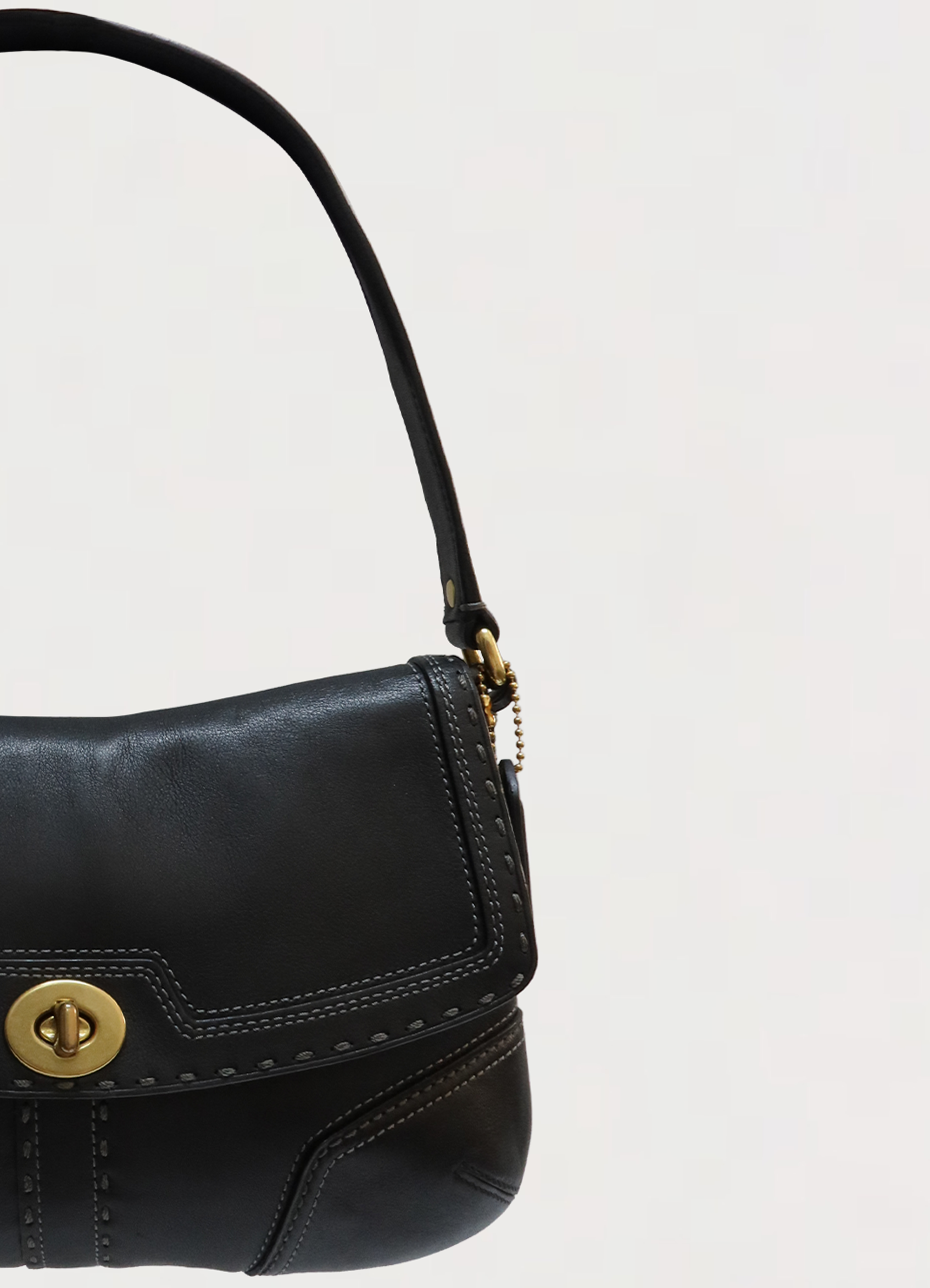 SOHO LEATHER FLAP BAG