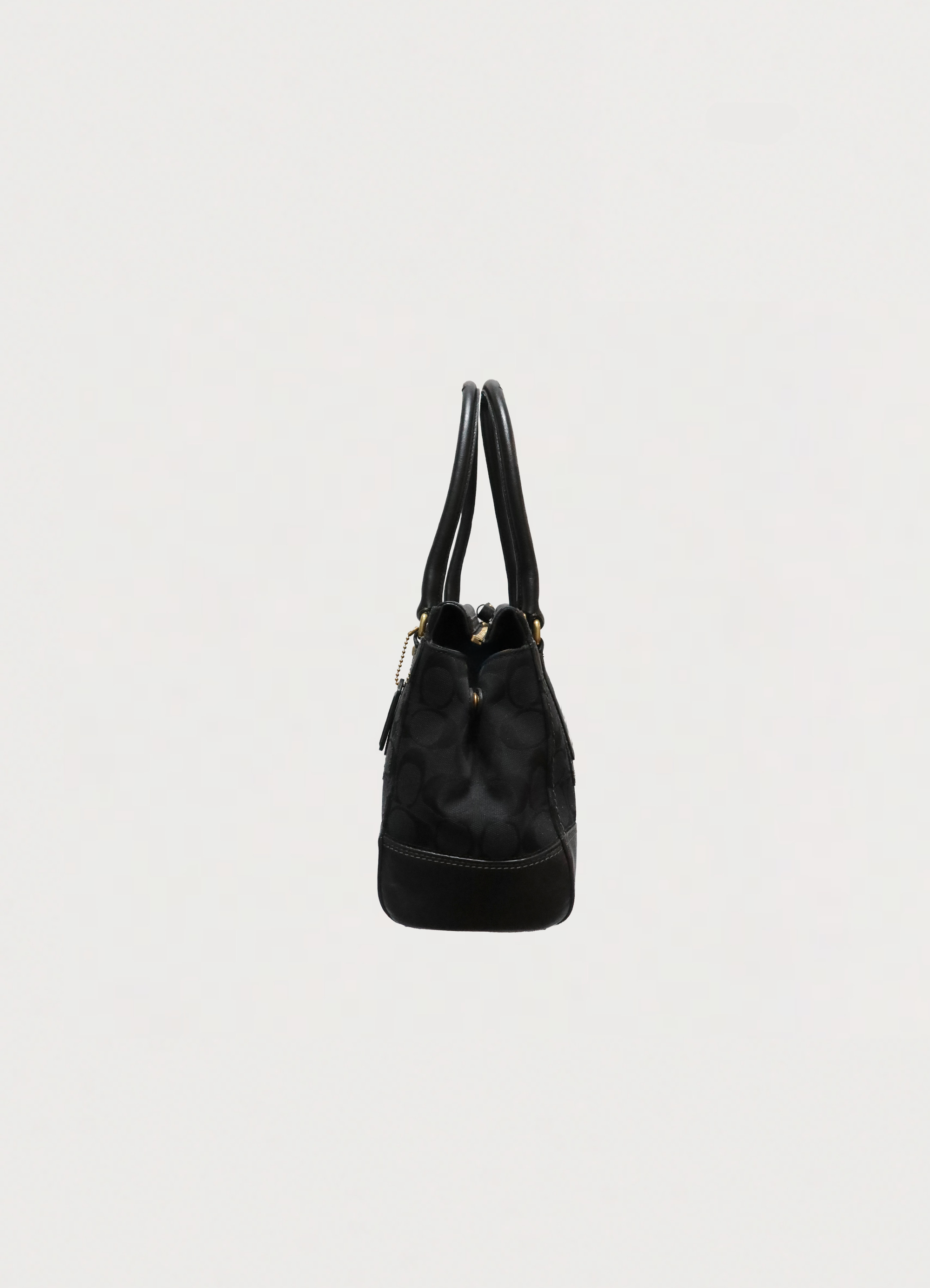 HAMPTONS MADELINE SIGNATURE SATCHEL BAG