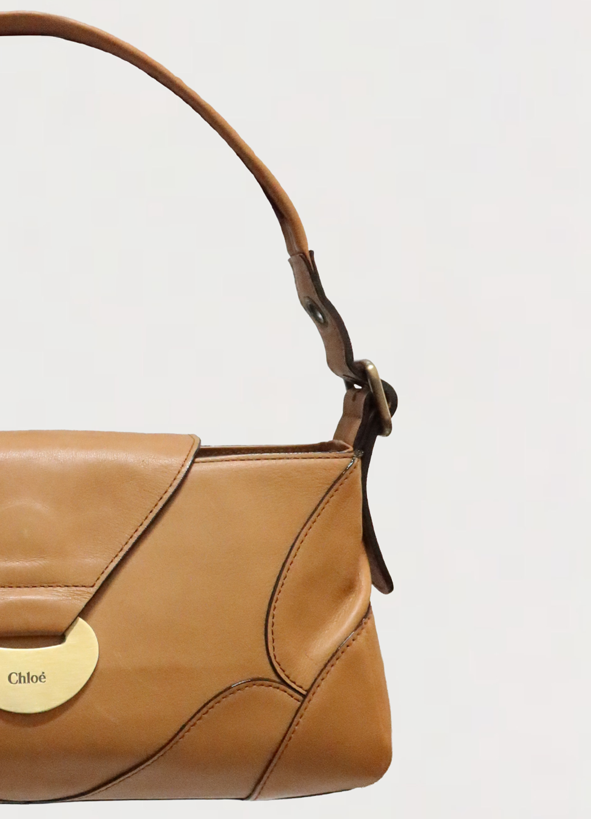 LOGO PLAQUE SHOULDER BAG
