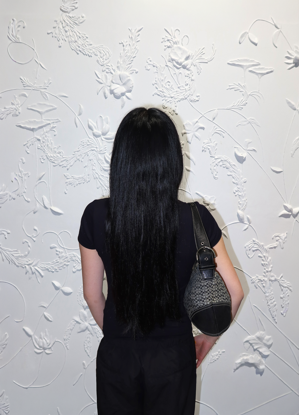SIGNATURE LARGE SOHO HOBO BAG