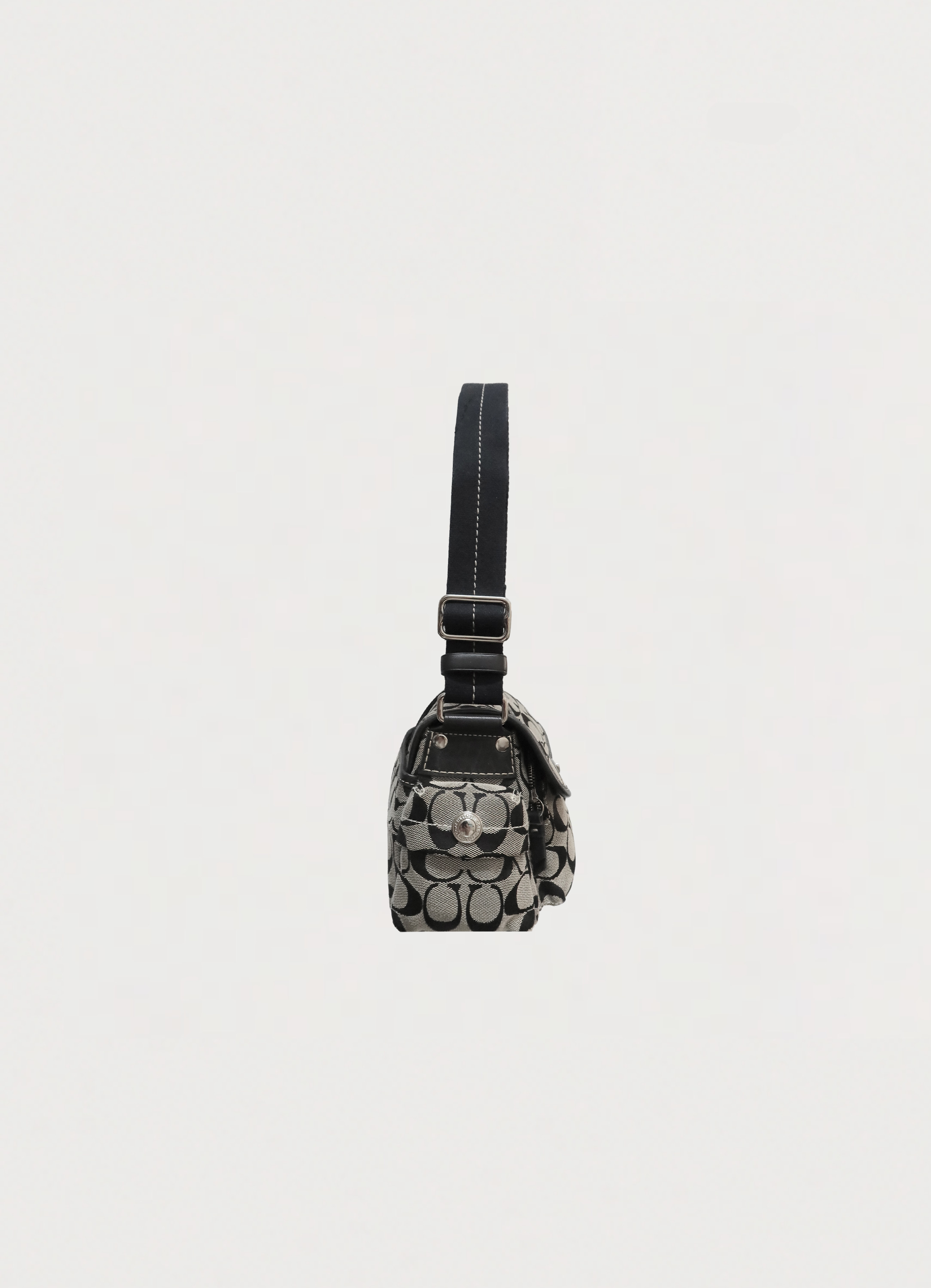 SIGNATURE POCKET SATCHEL SHOULDER BAG