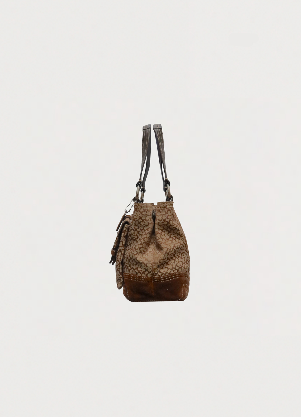 SIGNATURE SOHO BUCKLE HANDBAG