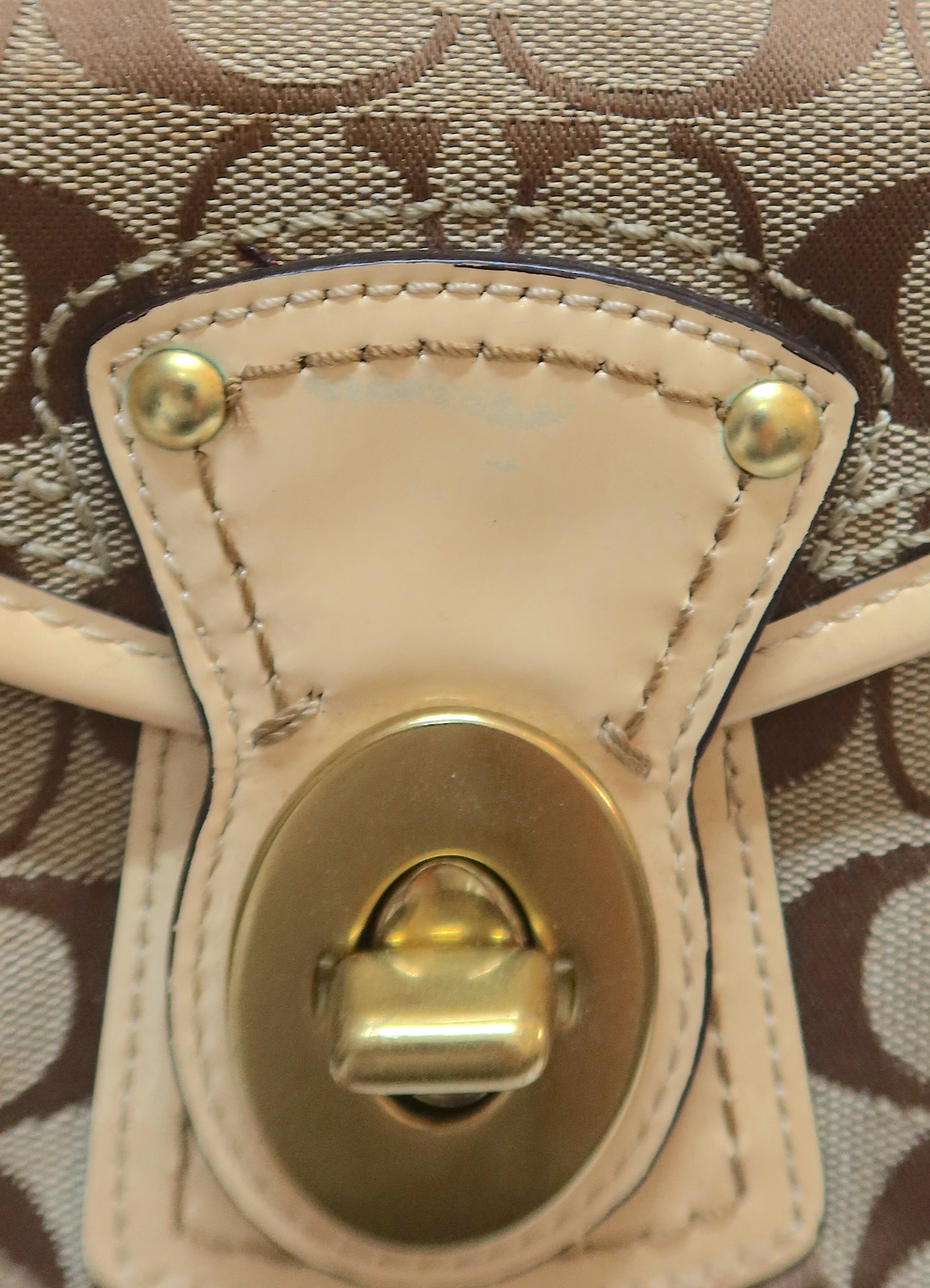 LEGACY SIGNATURE TURNLOCK SHOULDER BAG