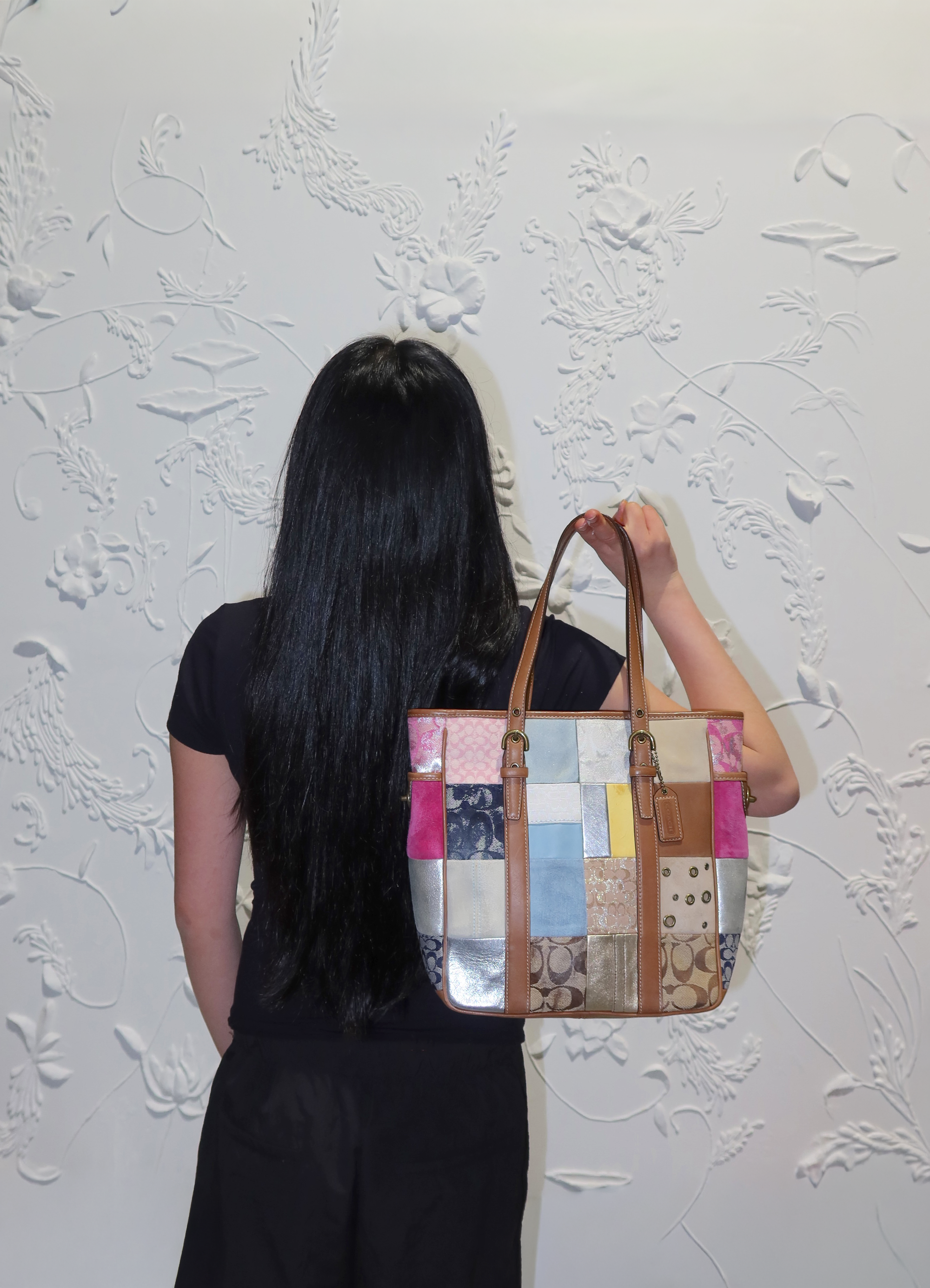 HOLIDAY PATCHWORK GALLERY TOTE BAG