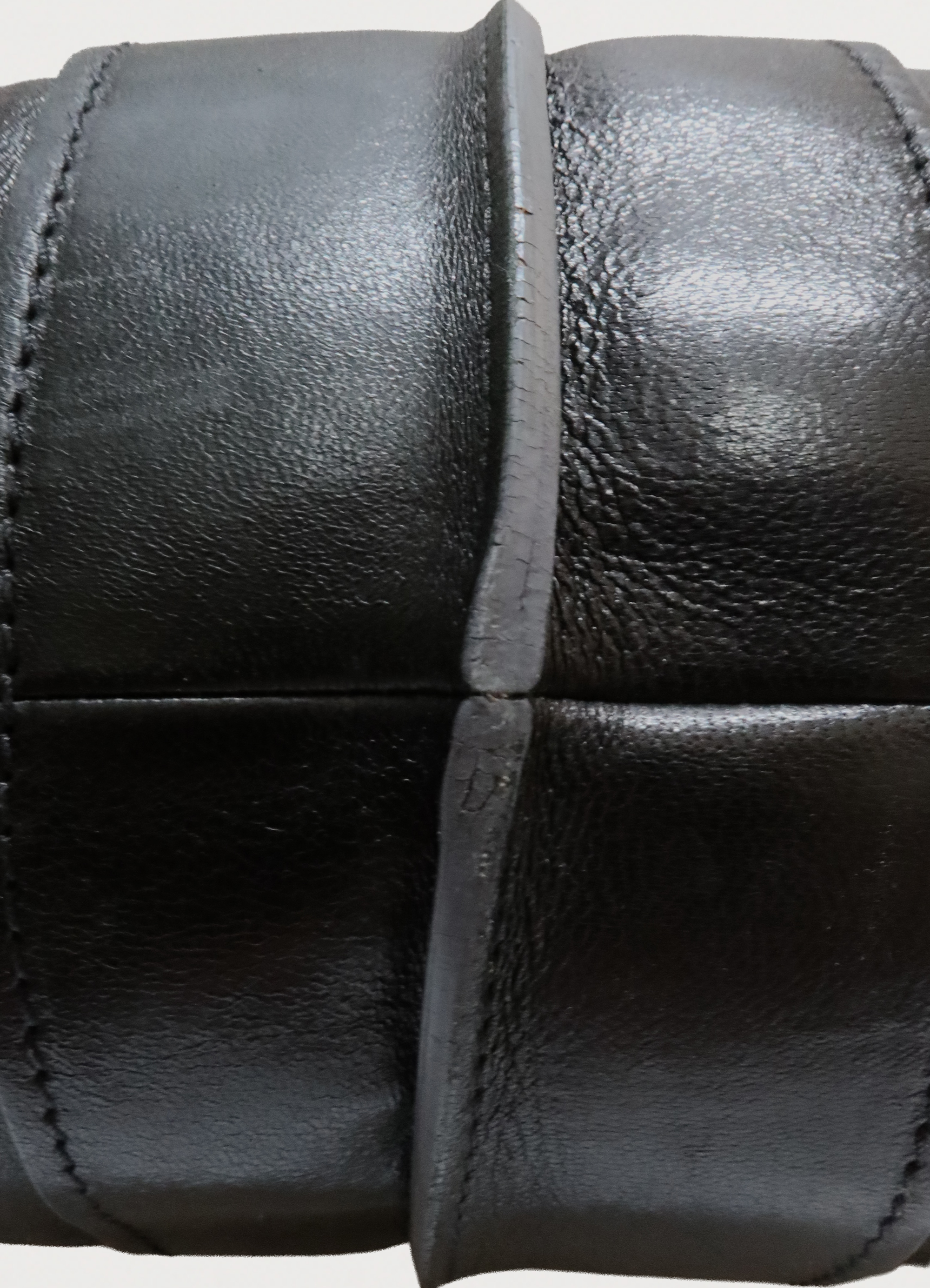 Vintage Chloe Heloise tote bag in black leather showing leather piping