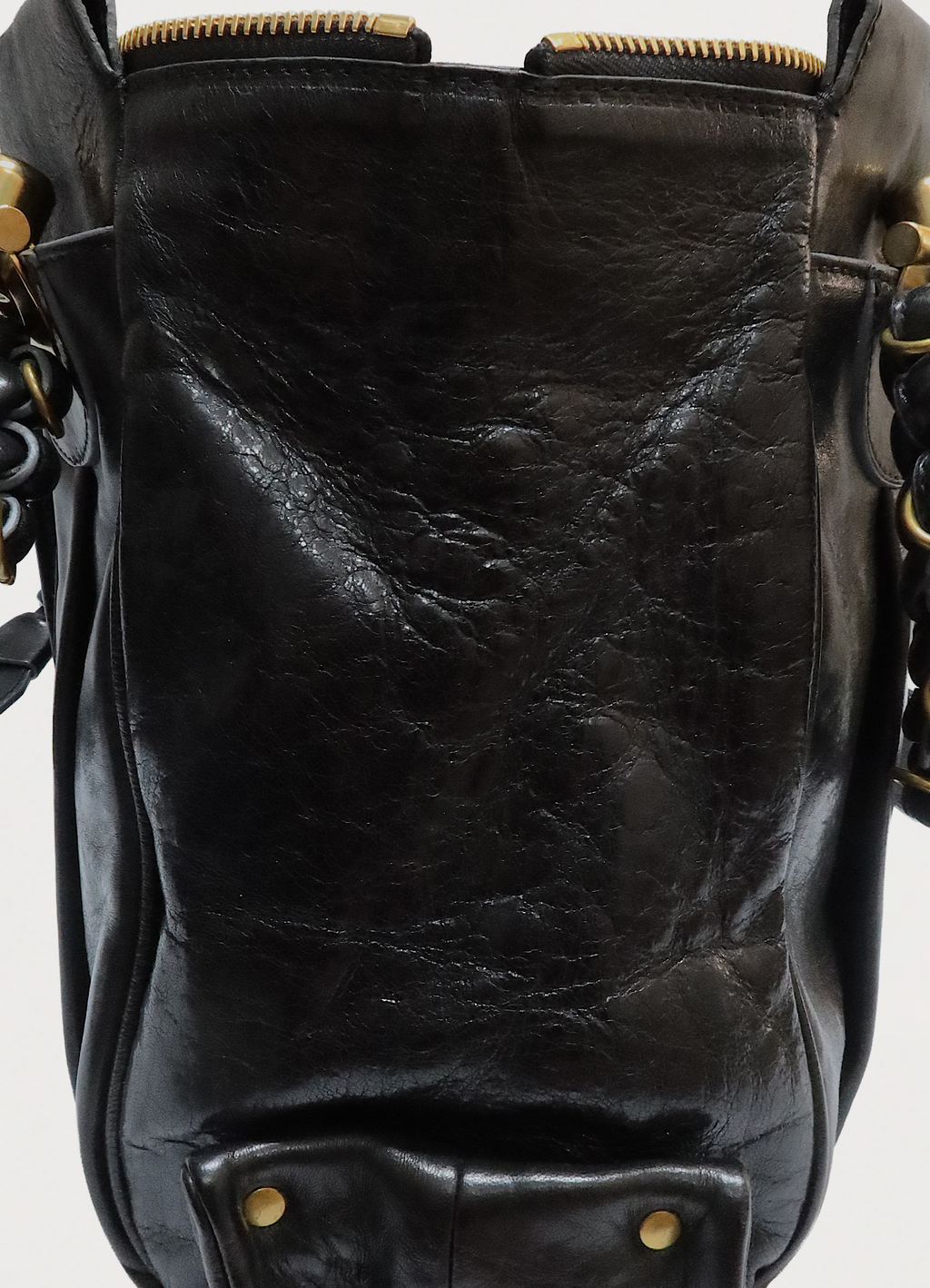 Vintage Chloe Heloise tote bag in black leather showing leather texture