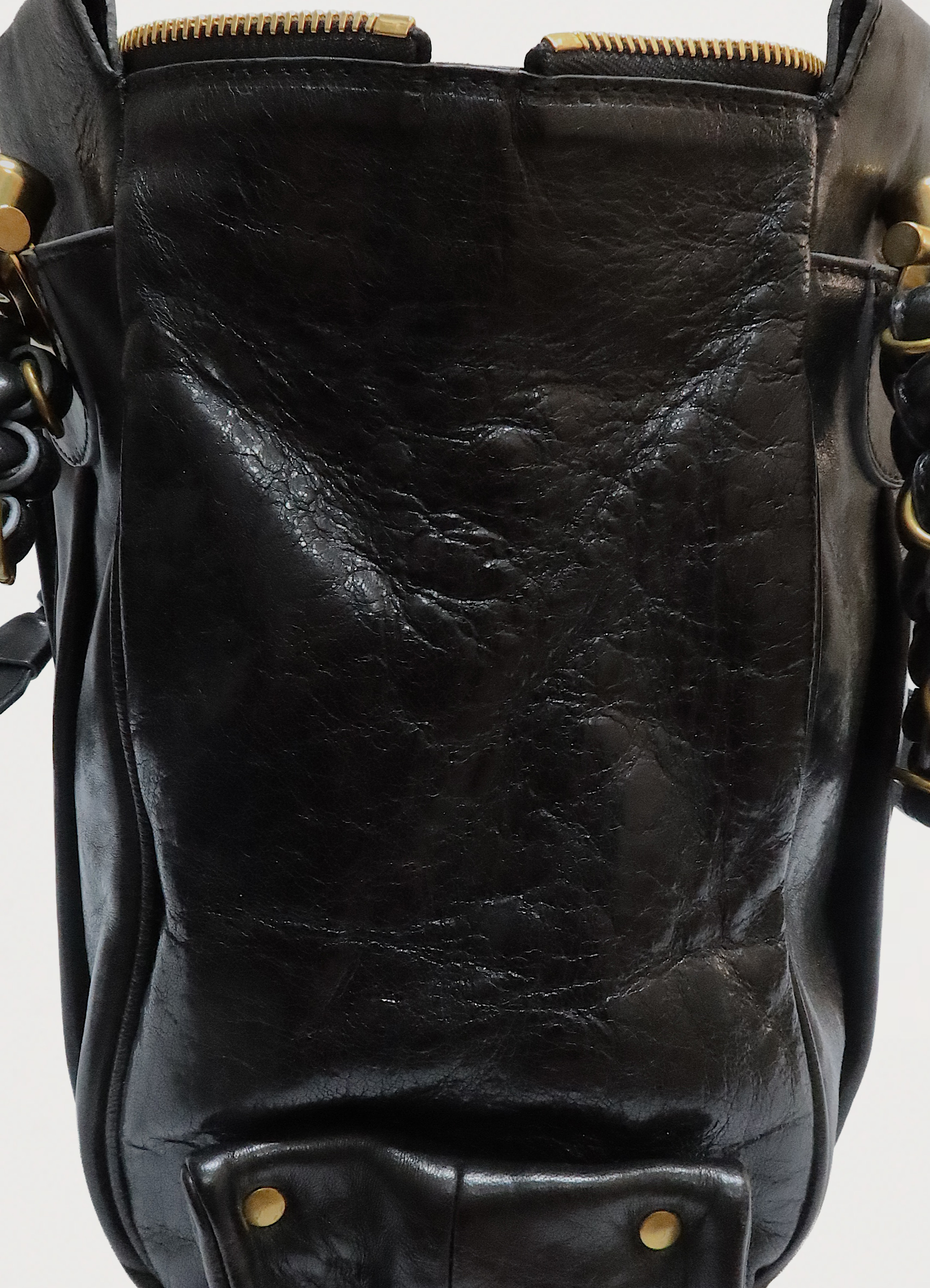 Vintage Chloe Heloise tote bag in black leather showing leather texture